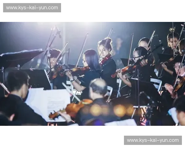 烈焰与繁花的交响：为何卡慕VS（CamusVS）是现代都市灵魂的“第一口”甘邑？